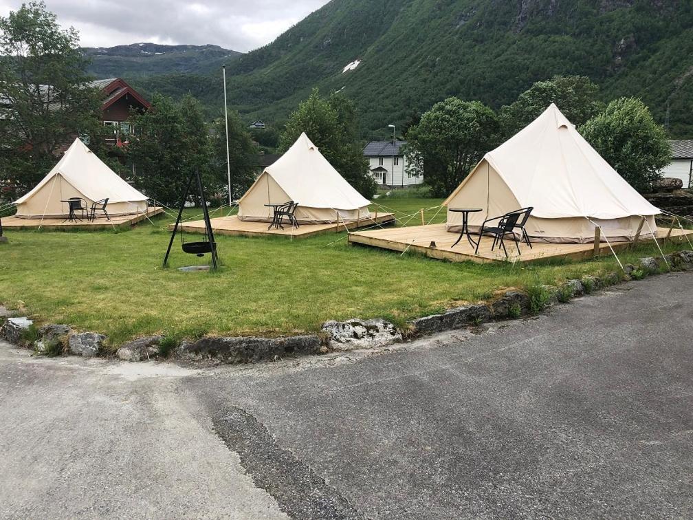 Skysstasjonen Cottages Røldal Екстериор снимка